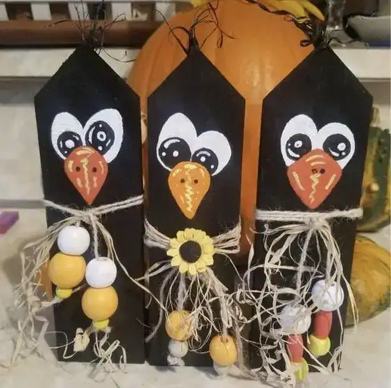 29 Profitable Fall Wood Crafts to Make and Sell