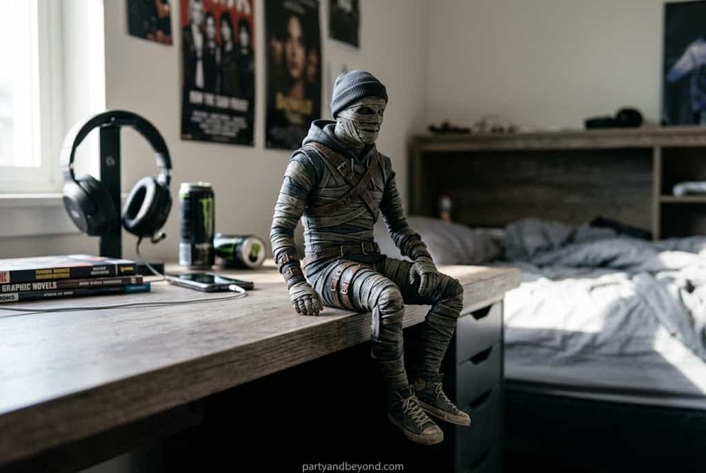 Realistic mummy Halloween costume wrapped in gauze with dark eye makeup Teen Boy Halloween Costumes