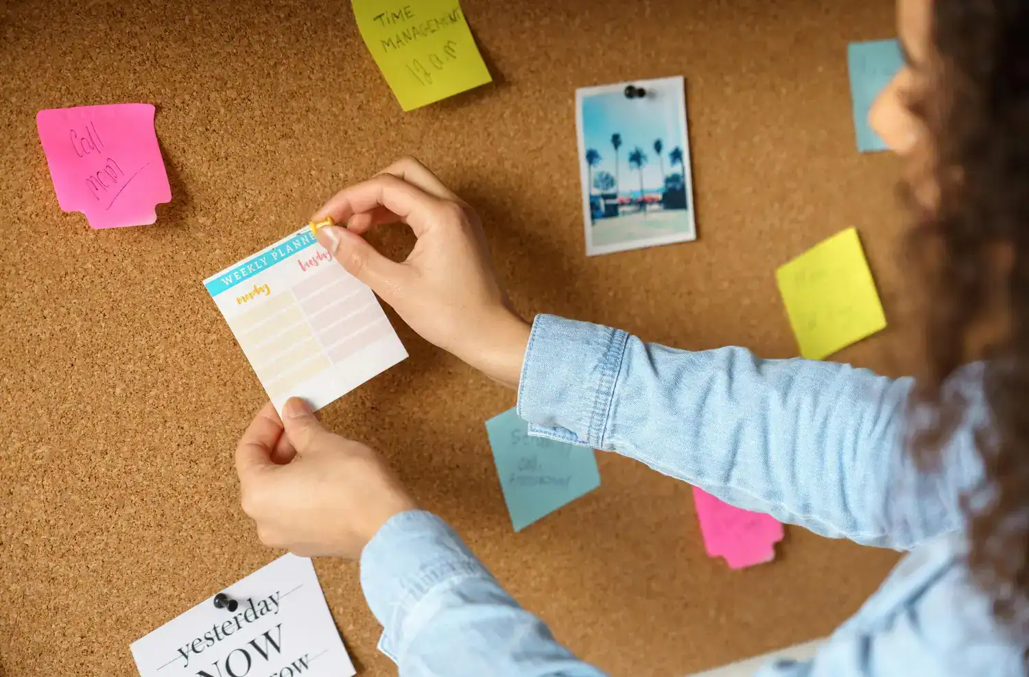 Creative New Year bucket list ideas for teens.