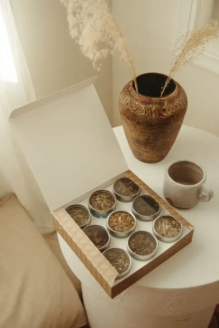 Elegant spice box for housewarming party favors.