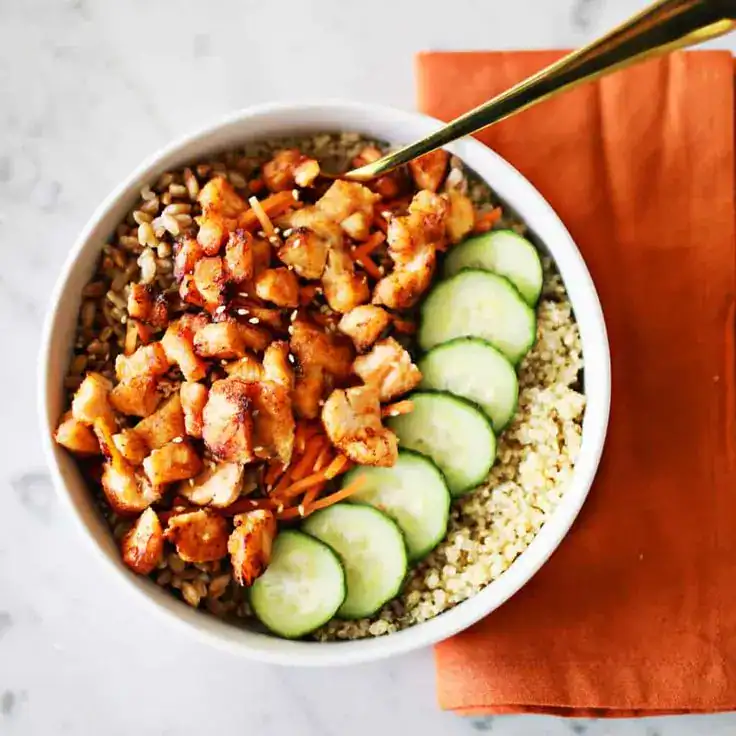 Healthy chicken and cucumber rice bowl for parties.