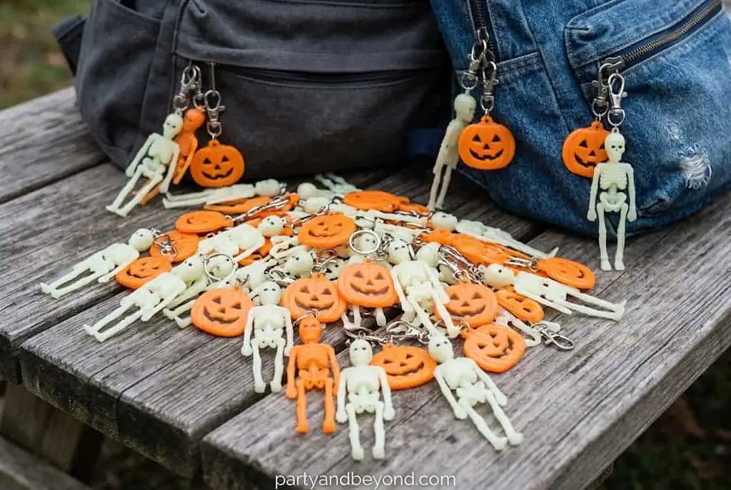 glow skeleton pumpkin keychains Halloween favors