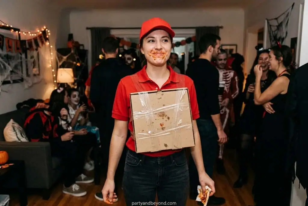 pizza delivery funny Halloween costume with empty pizza box